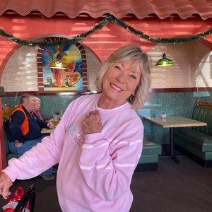 Meet your Posher, Linda